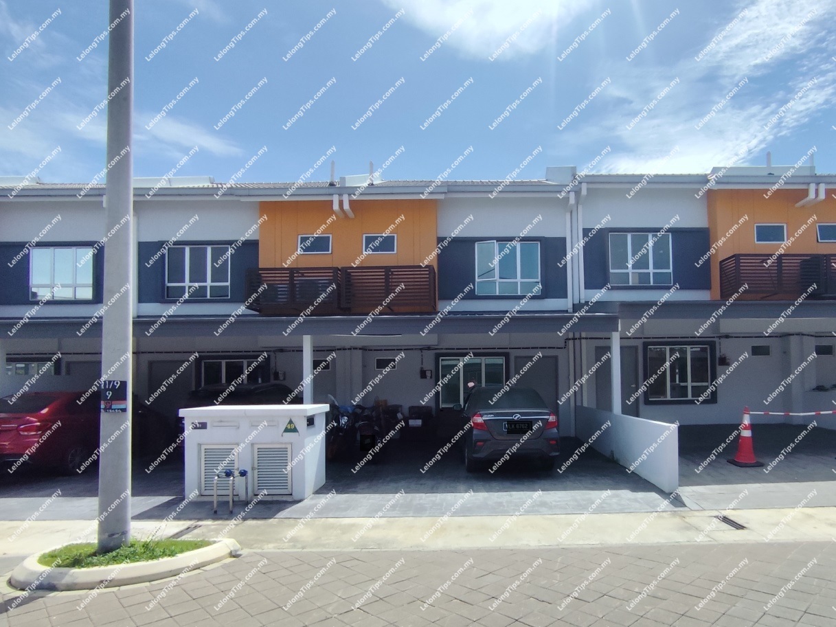 [6 min to ECONSAVE Alam Jaya Puncak Alam] 2 Storey Terrace House [Close to KIPMall Desa Coalfield, Lotus's Puncak Alam & Hospital Al-Sultan Abdullah]