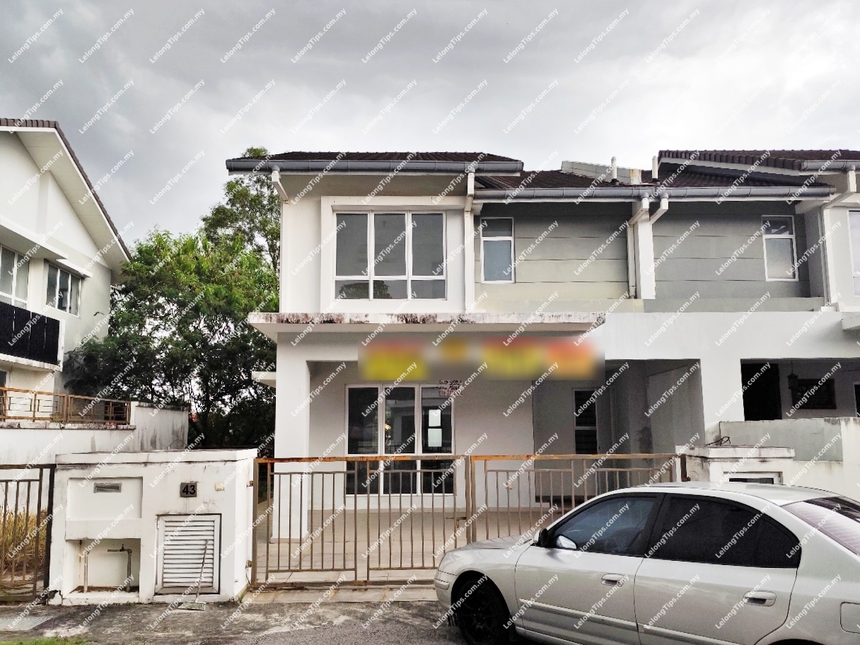 2.5 Storey Semi Detached House
