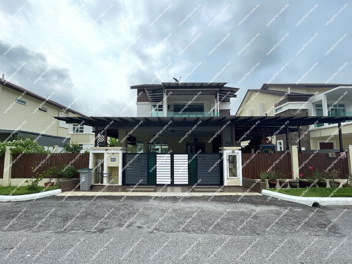 2 Storey Bungalow