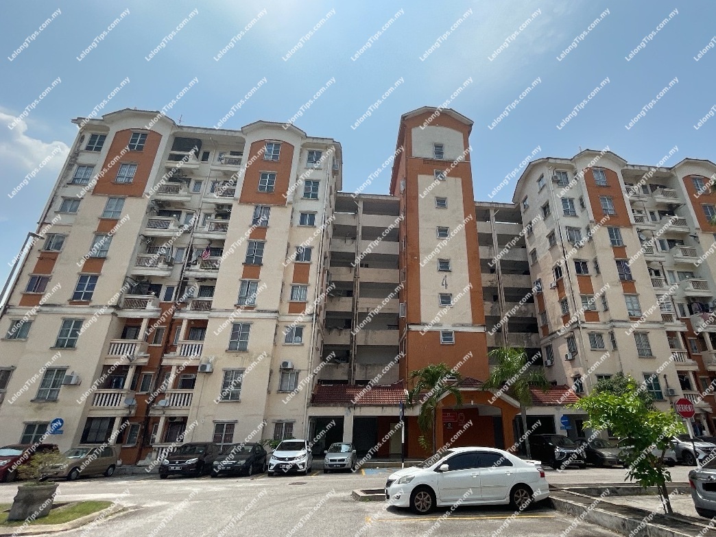 Danaumas Apartment