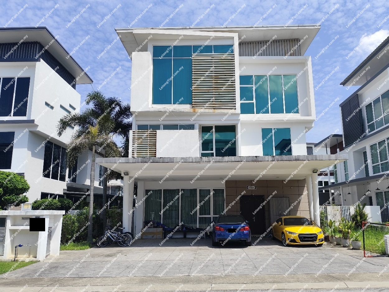 3 Storey Bungalow