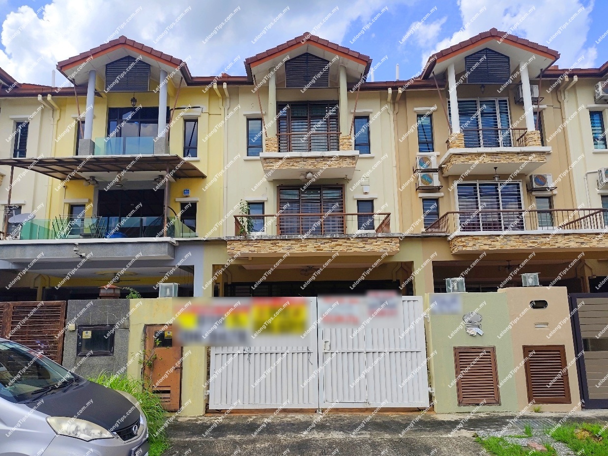 3 Storey Terrace House