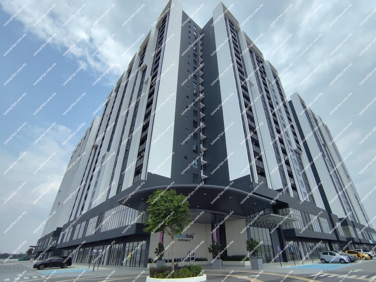 [Next to ELITE Expressway] Service Apartment [Within Gamuda Cove township near SplashMania Waterpark]