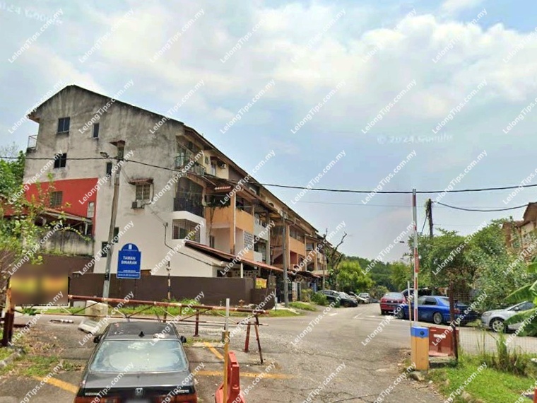 2.5 Storey Semi Detached House