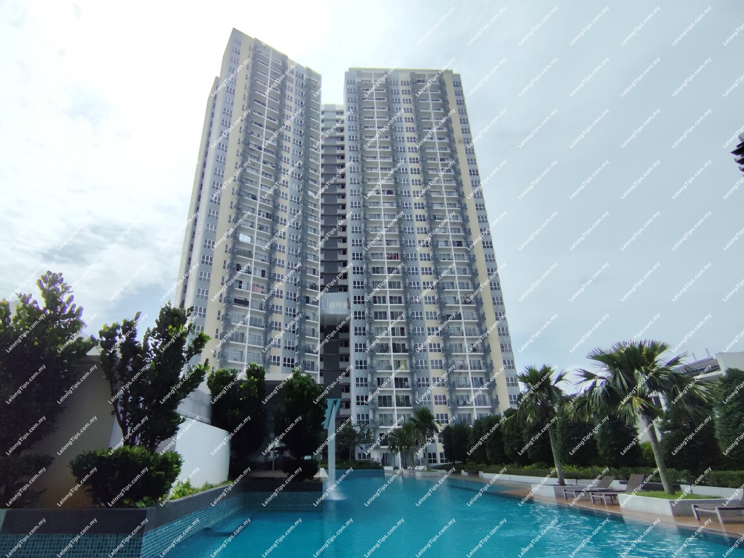 [8 min away from Bangi KTM Station] Service Apartment [10 min to Bangi Wonderland]