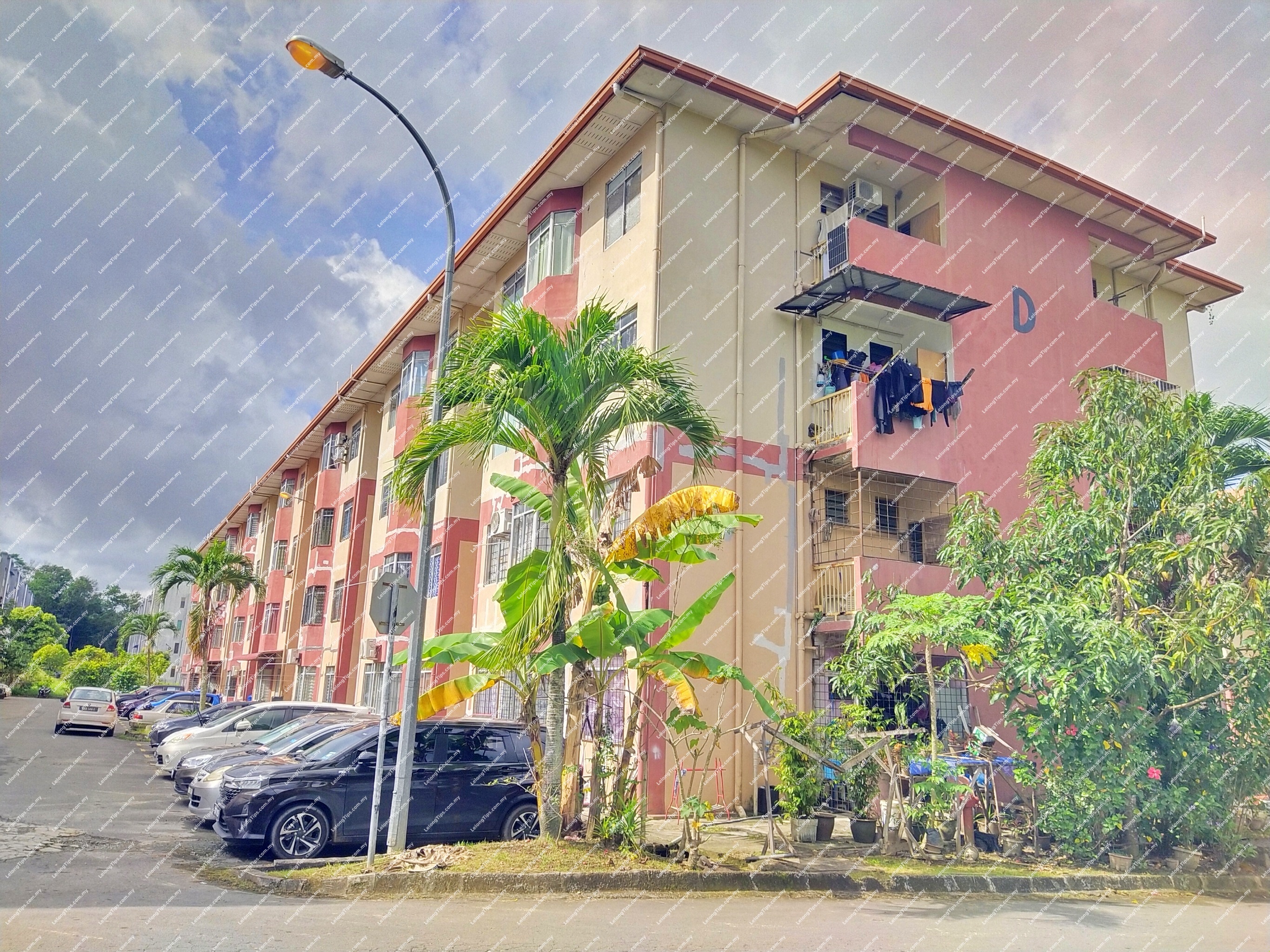 [Beside to Jalan Tuaran-Kota Belud] Apartment [ Short drive to Institut Perguruan Guru (IPG) Kampus Kent, Tuaran, Sabah '
