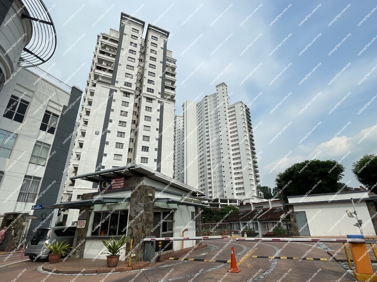 Service Apartment