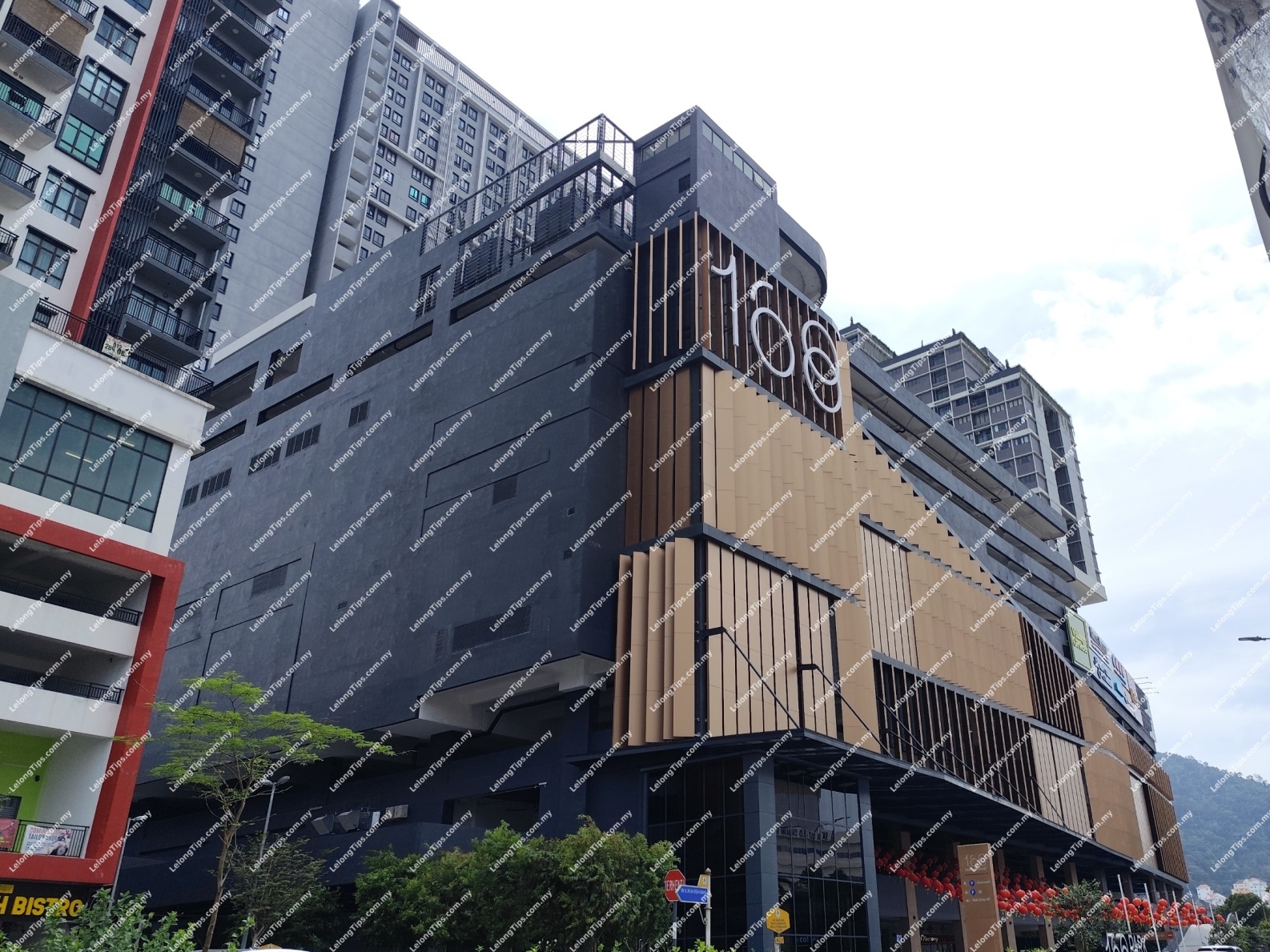 [Right above 168 Park Mall Selayang] Service Apartment [10 min to Taman Wahyu KTM & Batu Caves]