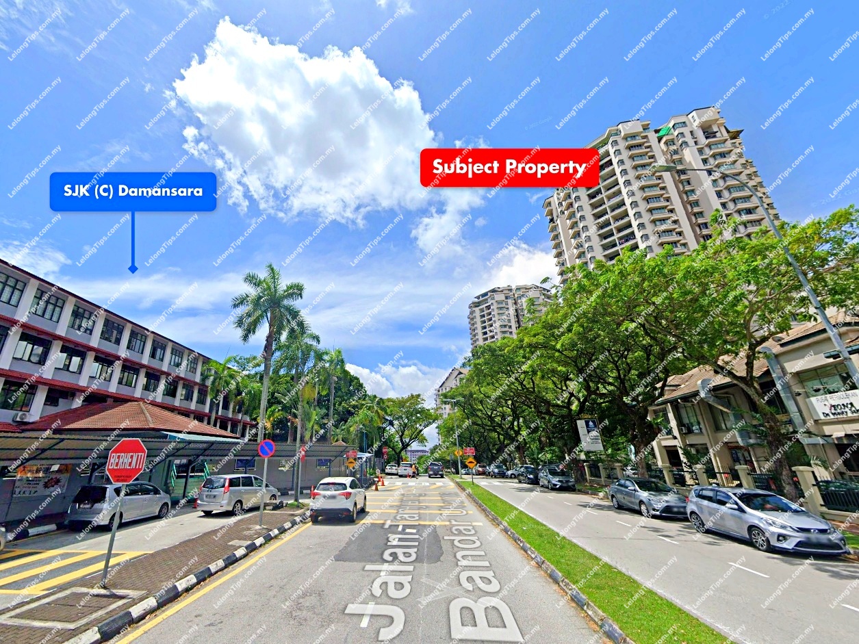 [Spacious Unit] Condominium [Positioned Directly Opposite SJK (C) Damansara; 5 min to Surian MRT Station]
