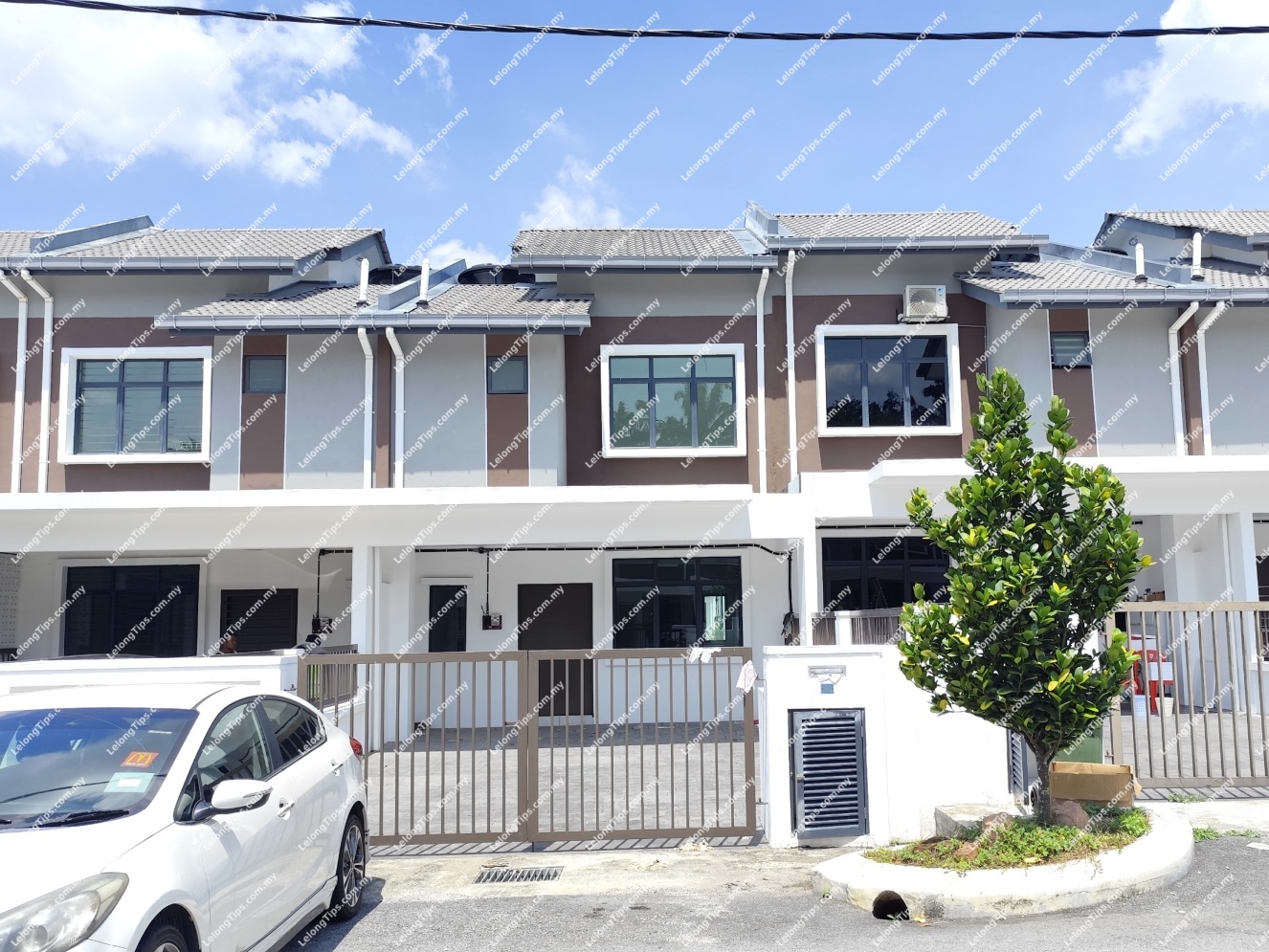 [ 5 min to UiTM Puncak Alam] 2 Storey Terrace House [8 min to Lotus's Puncak Alam]