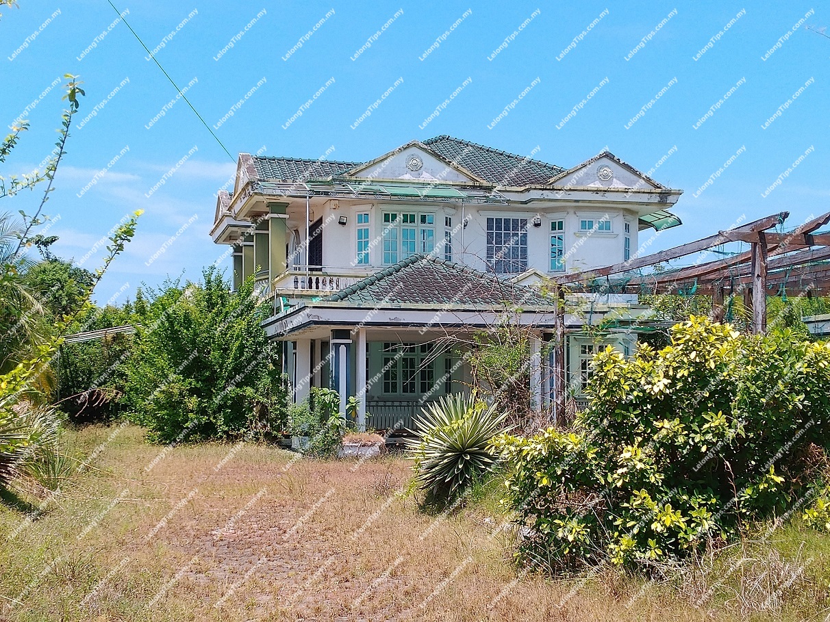 2 Storey Bungalow House