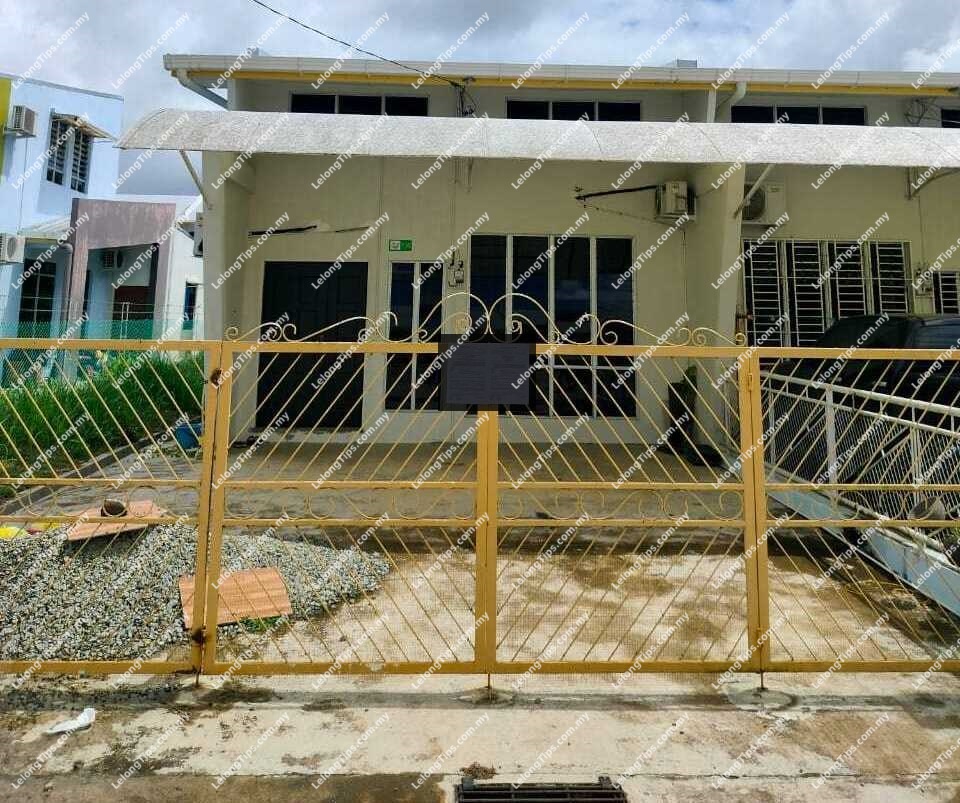 1 Storey Terrace House with Mezzanine Floor