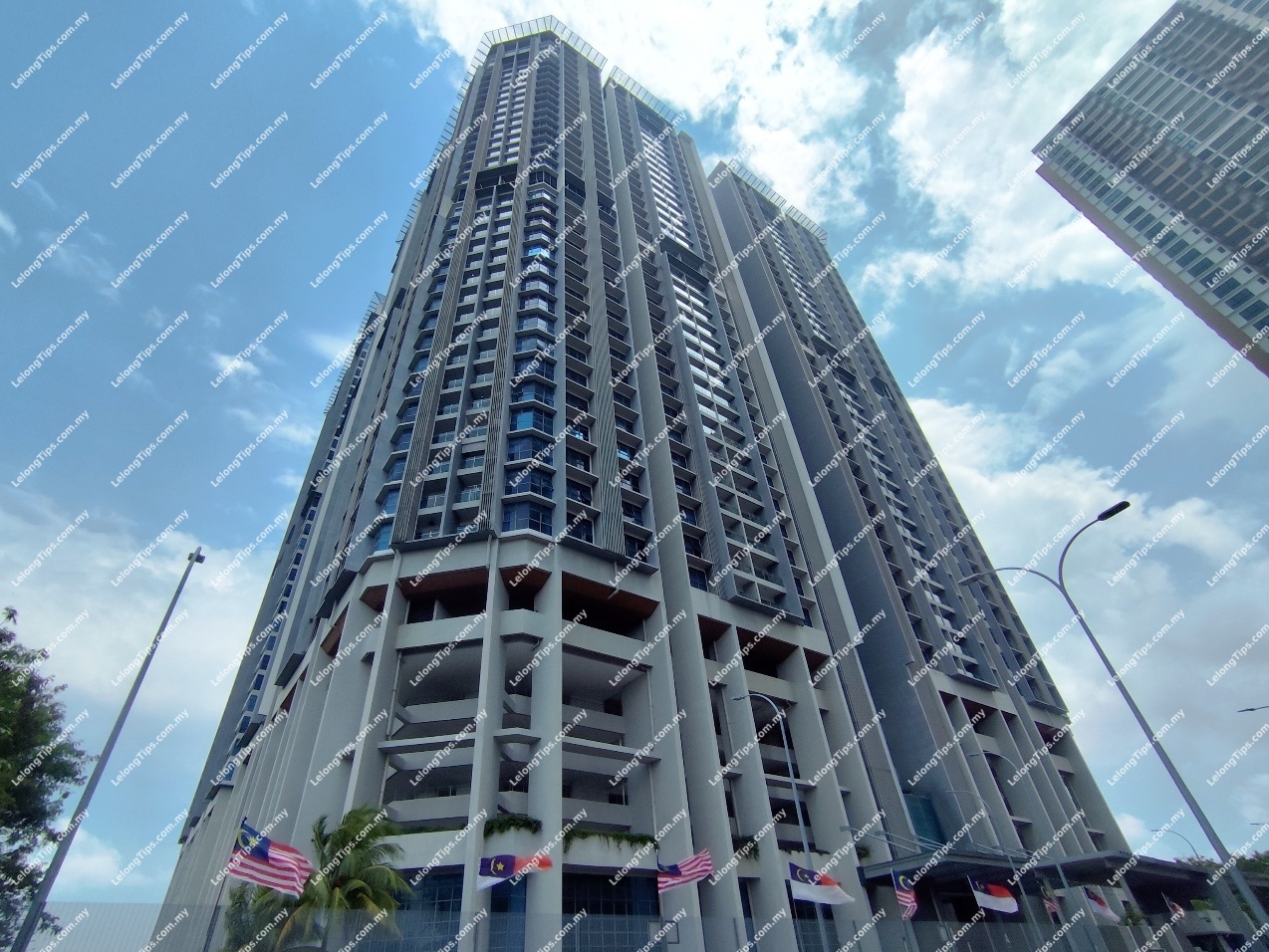 [Close to Mahkota Parade & Melaka Raya] Service Apartment [7 min to Dataran Pahlawan Melaka Megamall & Jonker Street Night Market]