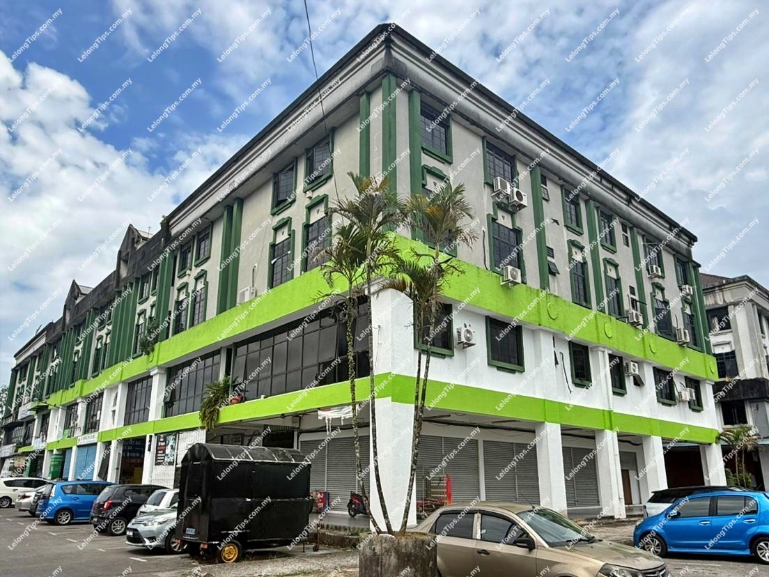 [Located within a commercial centre in Metro City] Apartment [Positioned in a high-growth corridor connecting Kuching city centre and Matang townships]