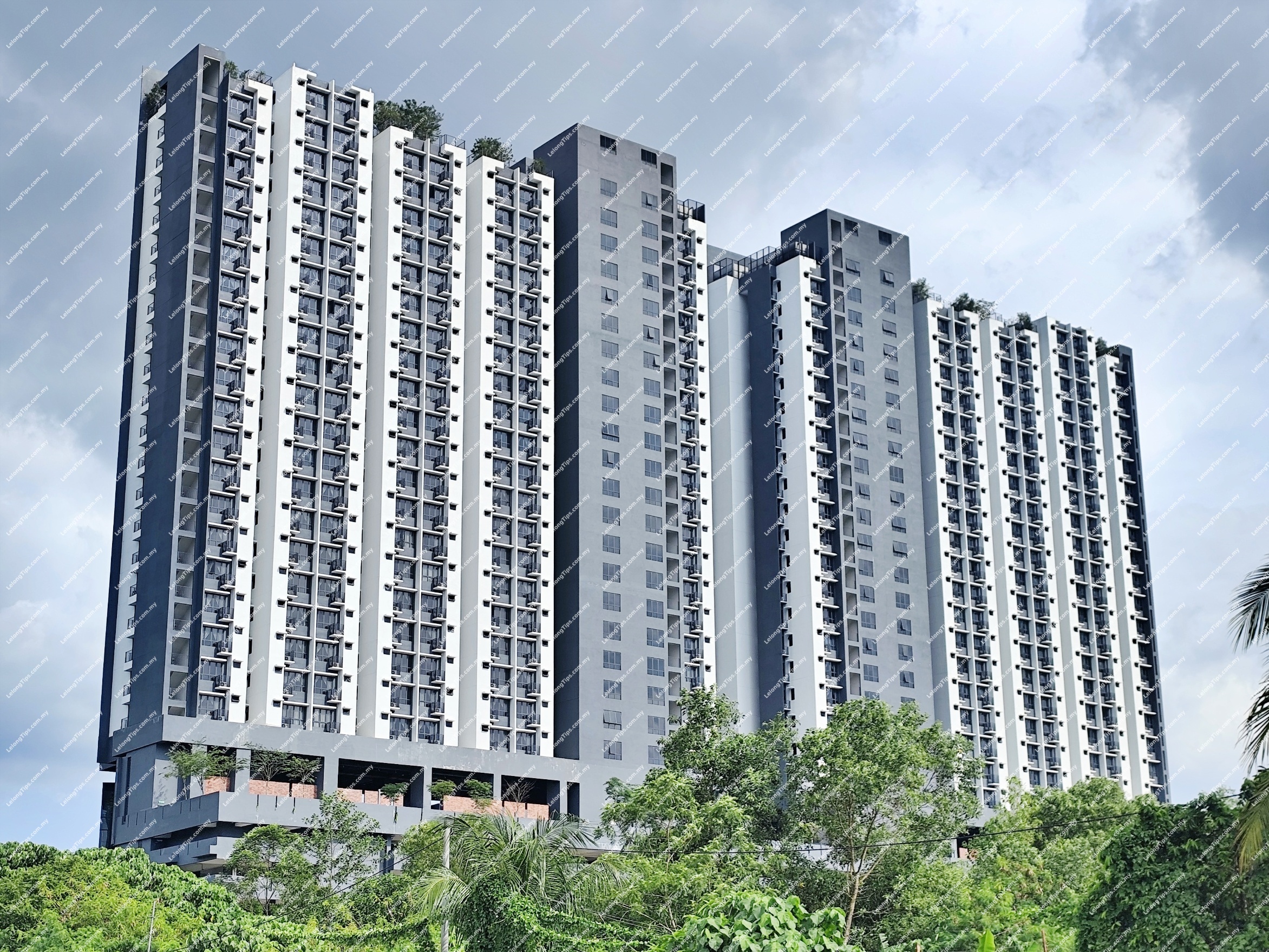 [5 min to Econsave Semenyih & ST Rosyam Mart (Semenyih)] Service Apartment [7 min to Lotus's Semenyih]