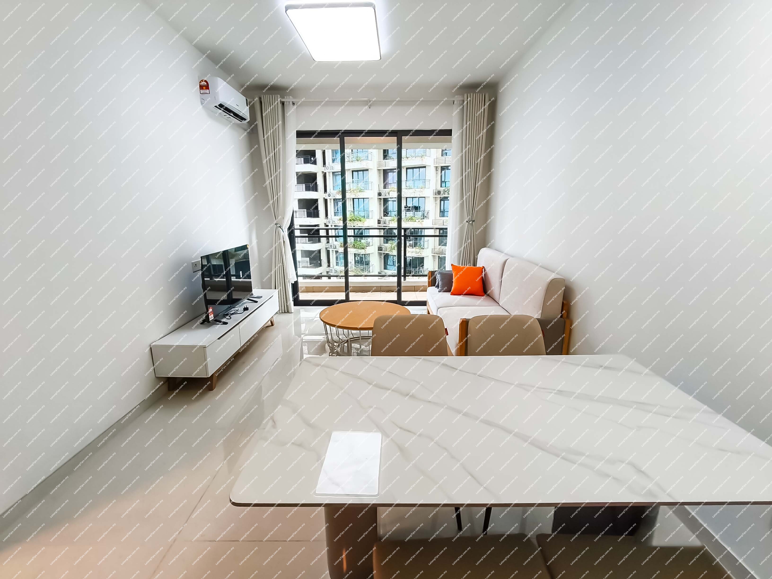 [Resort-Style Beachfront Living] Service Apartment [ 3 mins to Forest City Commercial Area]