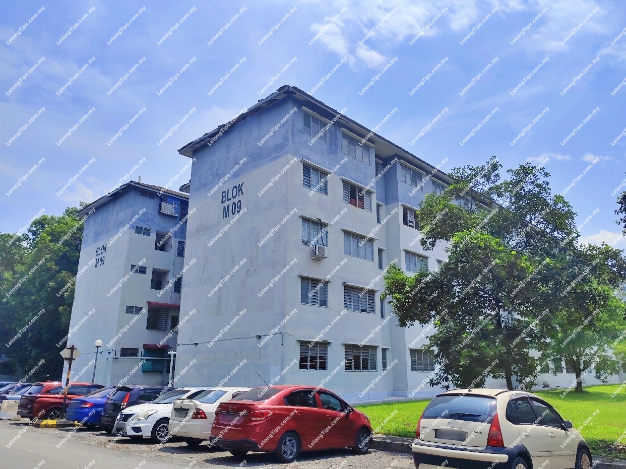 [8 min to Econsave Puncak Alam] Apartment [10 min to Lotus's]