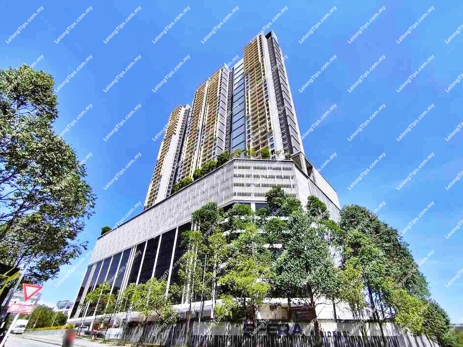 [Right Behind Giant Seri Kembangan] Service Apartment [2 min short driving to Putra Permai MRT Station]