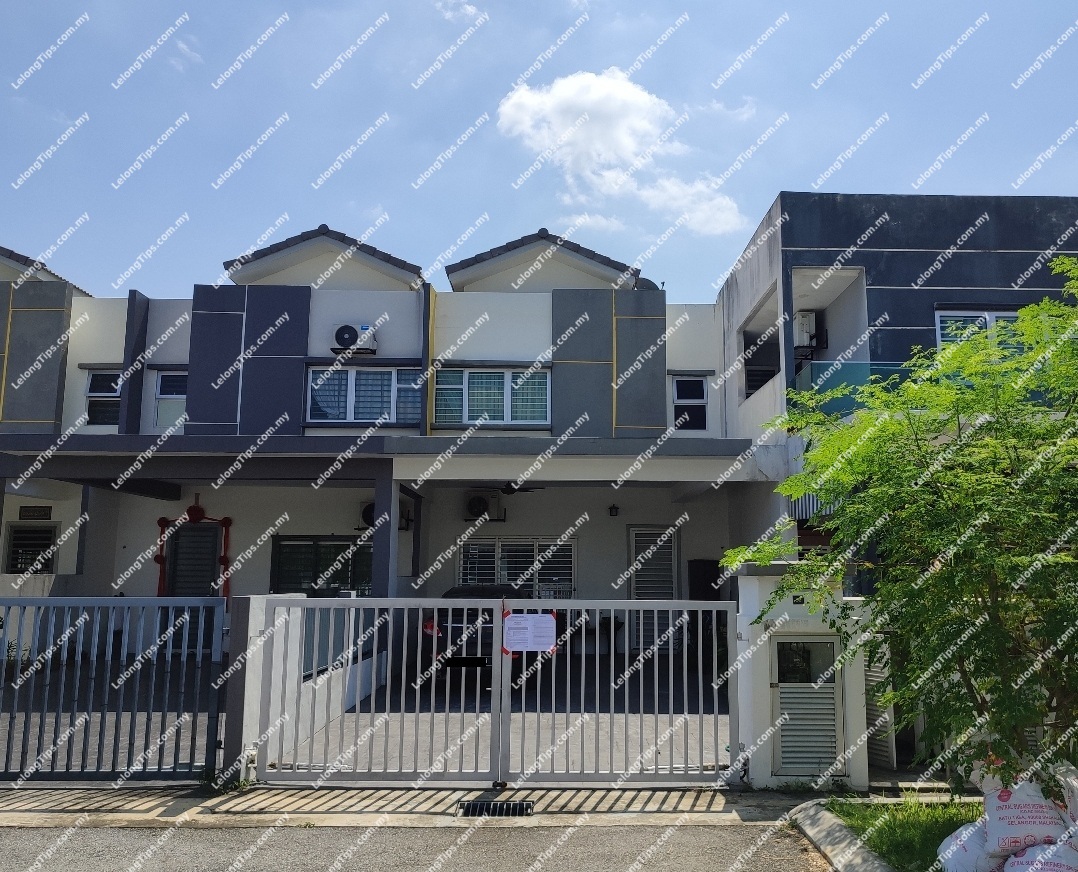 2 Storey Terrace House [9 min to Econsave Puncak Alam]
