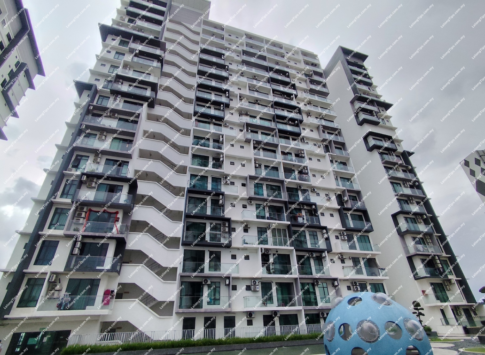 Service Apartment