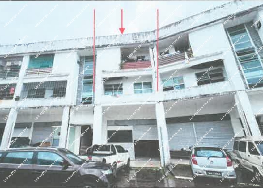 3 Storey Shop House