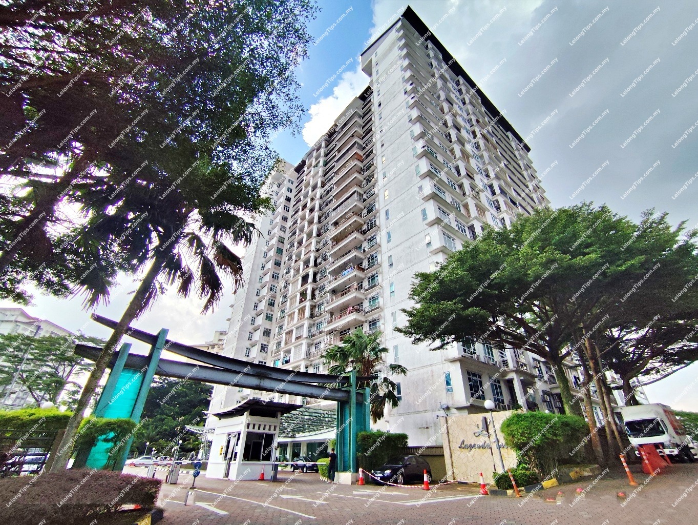 Service Apartment