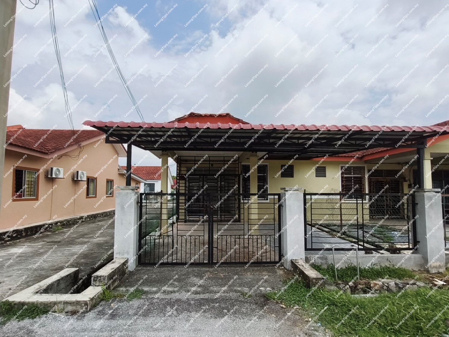 1 Storey Terrace House