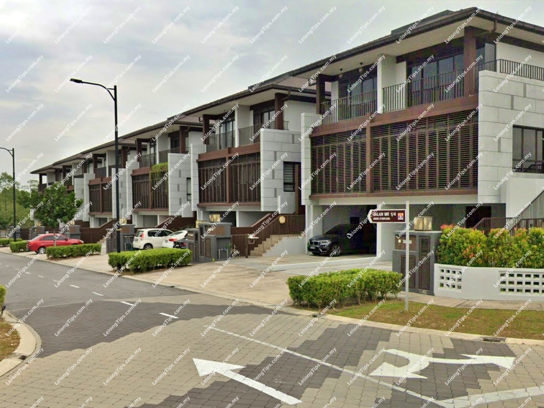 3 Storey Terrace House