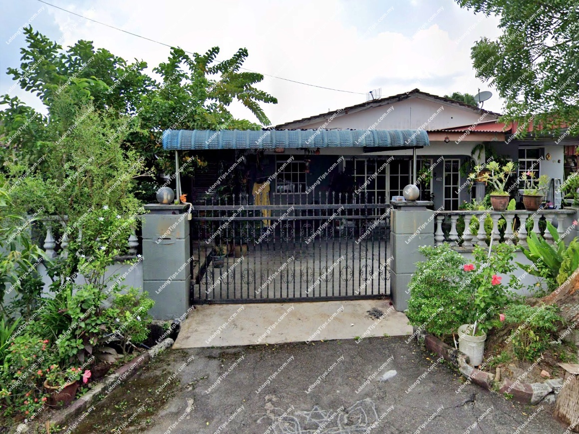 1 Storey Semi Detached House
