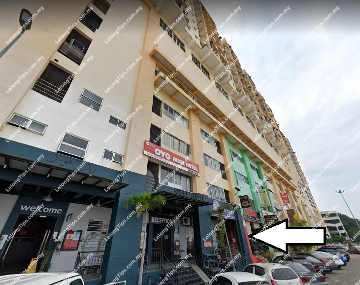 [Enjoy Tranquil Views – Balcony Overlooking the River] Ridel Hotel [Walking distance to Siti Khadijah Market]
