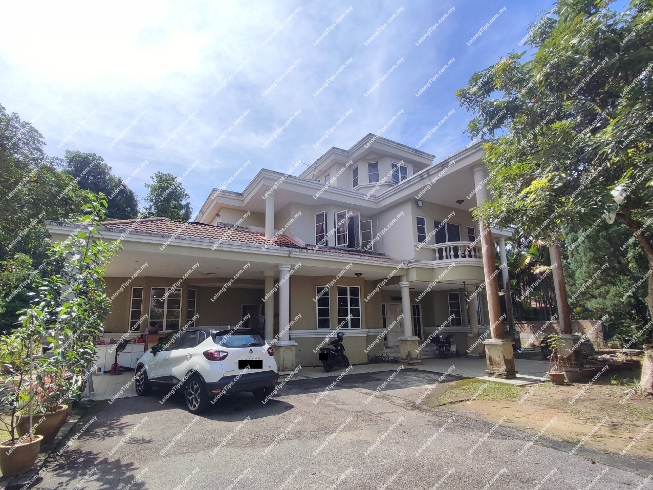 2.5 Storey Detached House