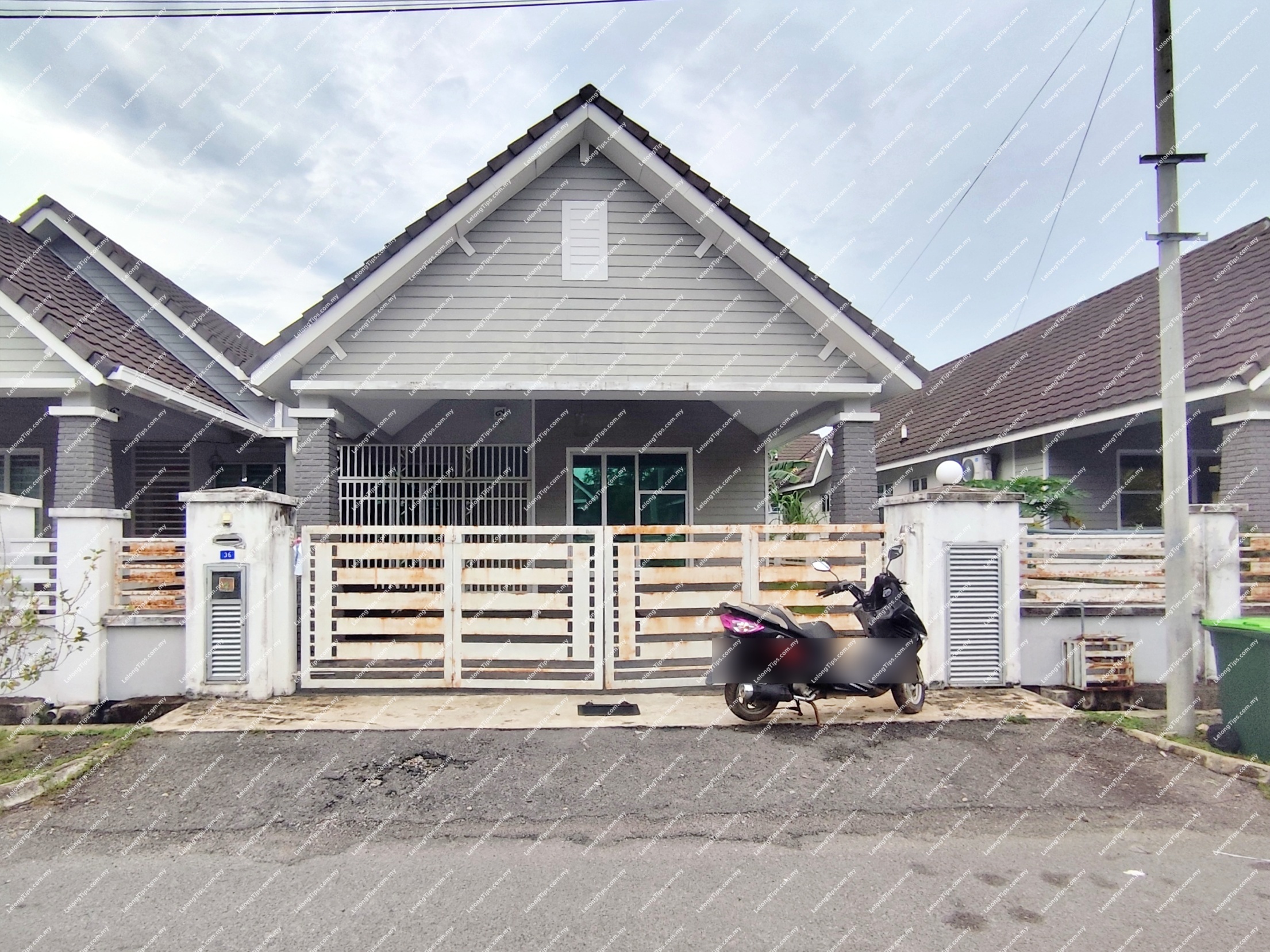 1 Storey Semi Detached House