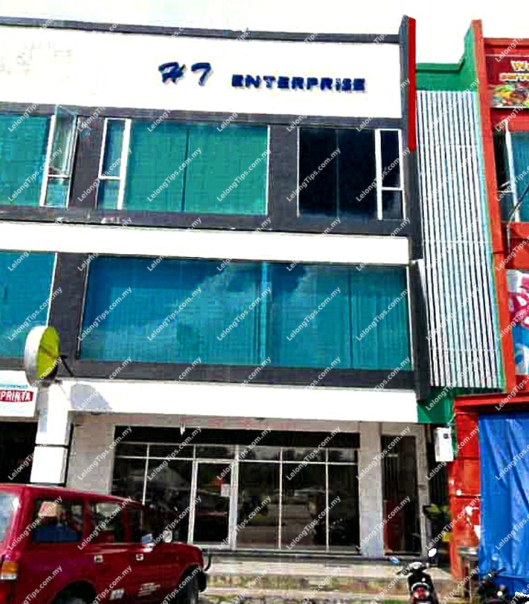3 Storey Terrace ShopHouse
