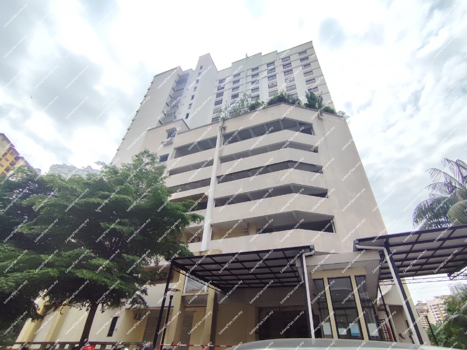 Service Apartment
