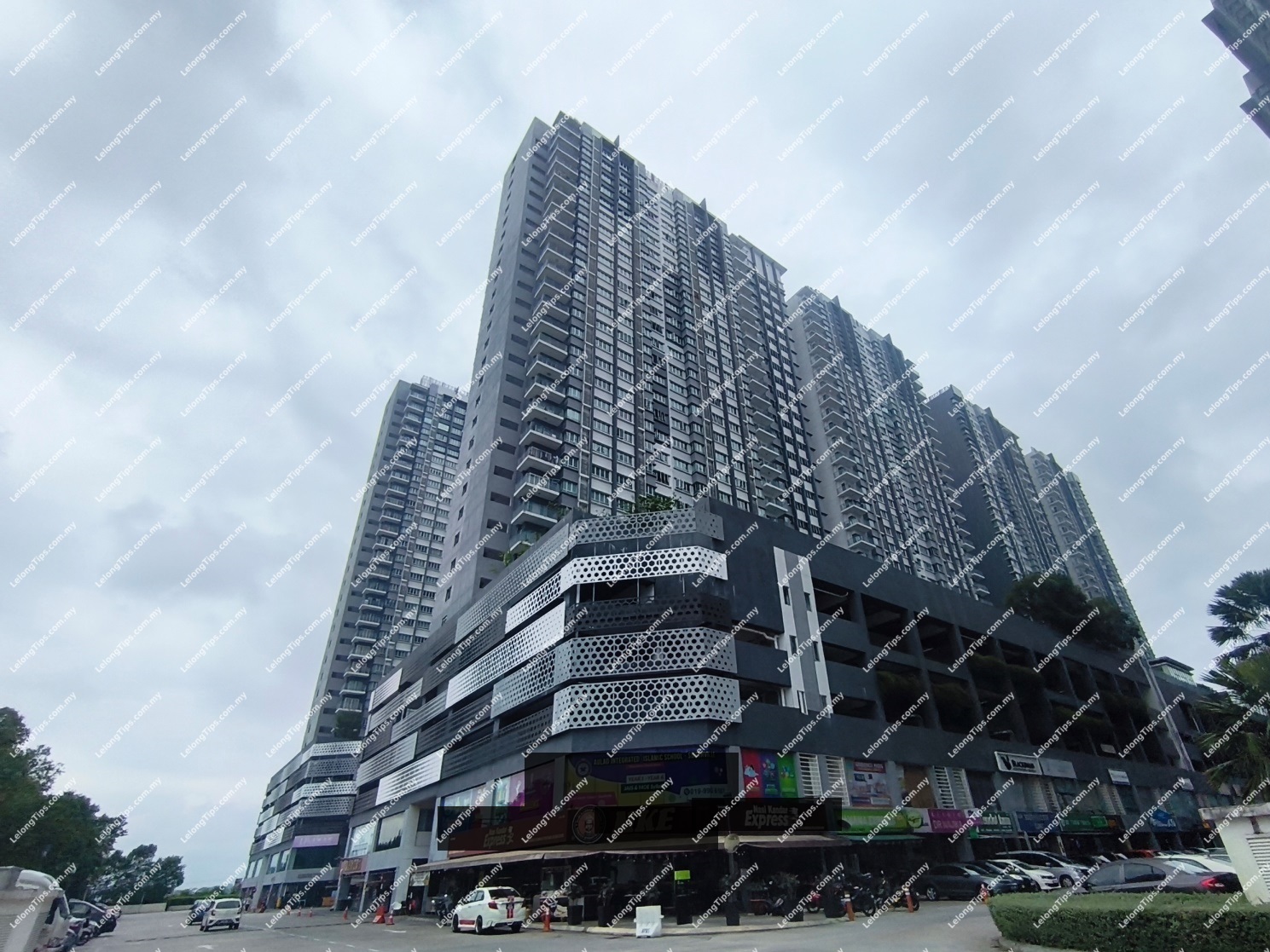 Service Apartment