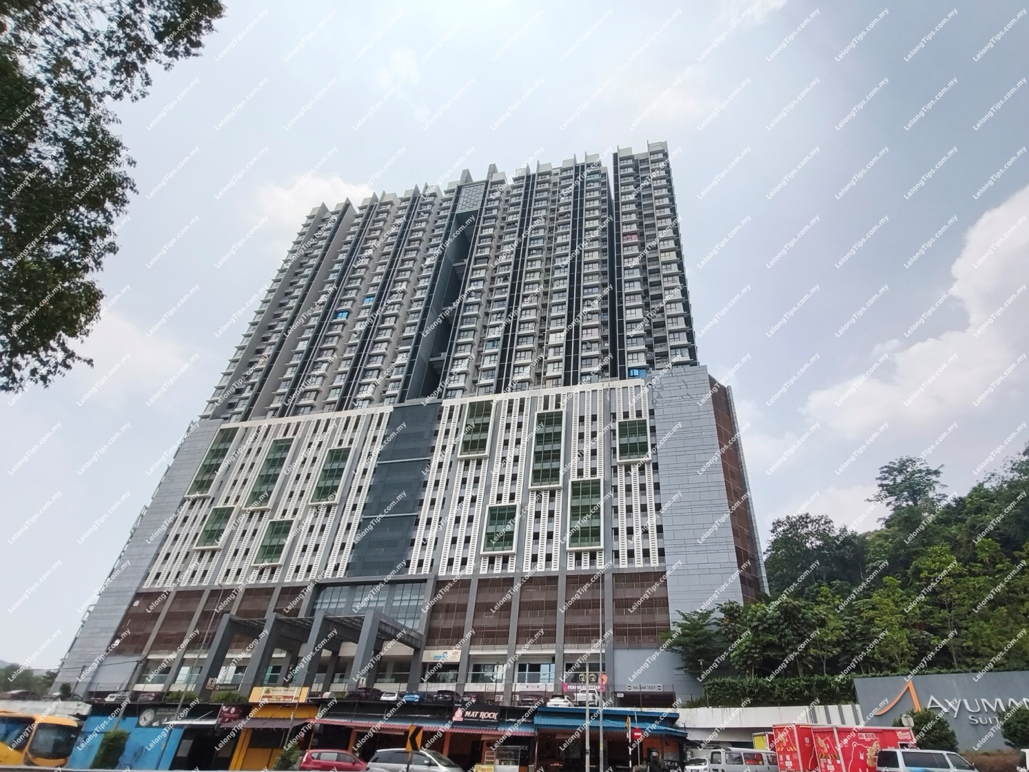 Service Apartment