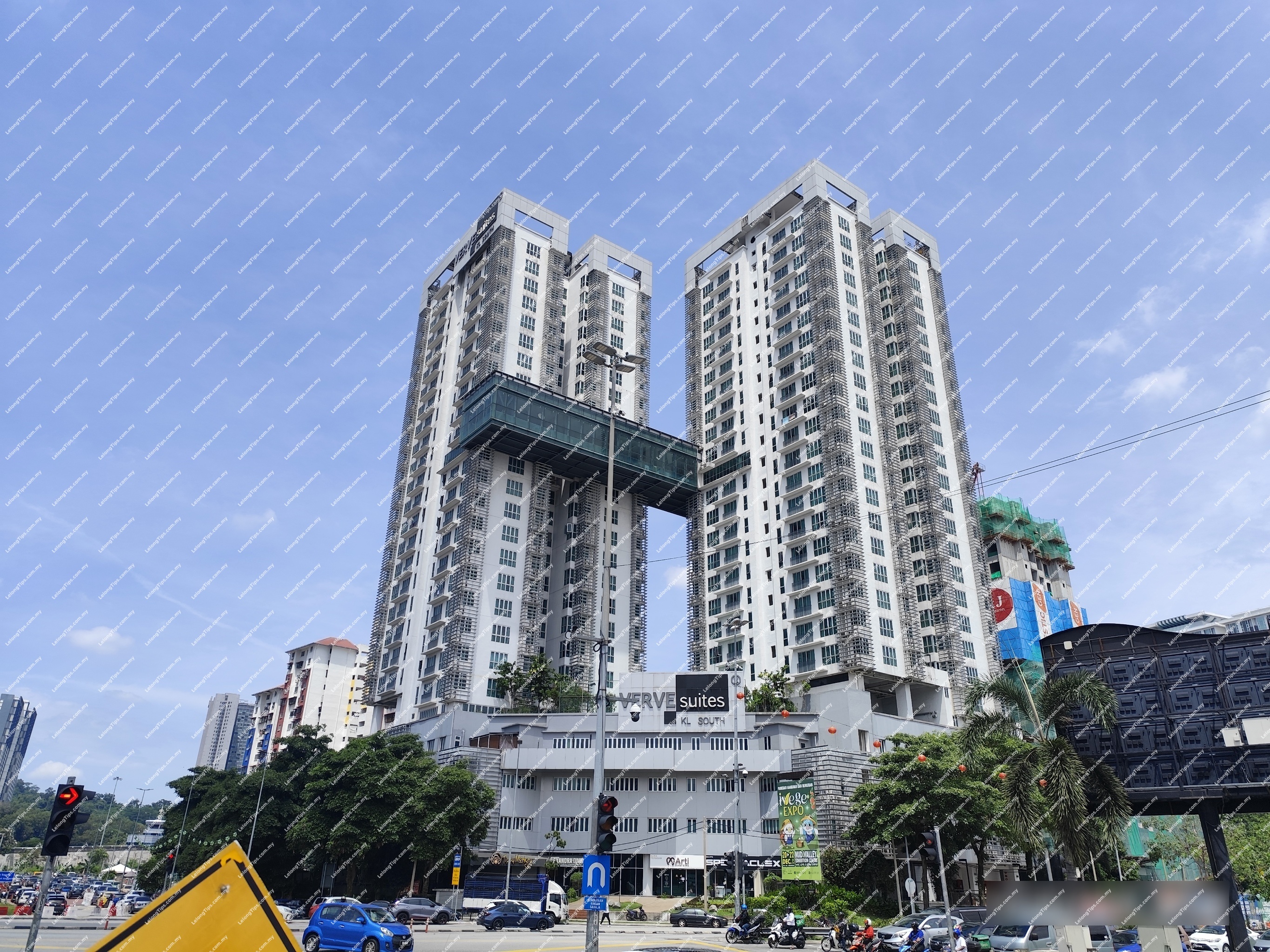 [Walking distance to The Scott Garden] Service Apartment [4 min to Pantai Dalam KTM Station]