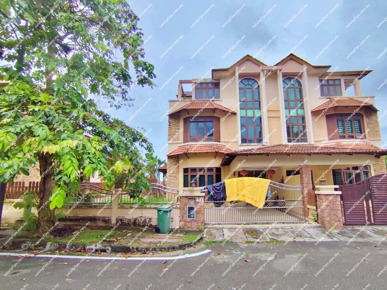 3 Storey Semi Detached House