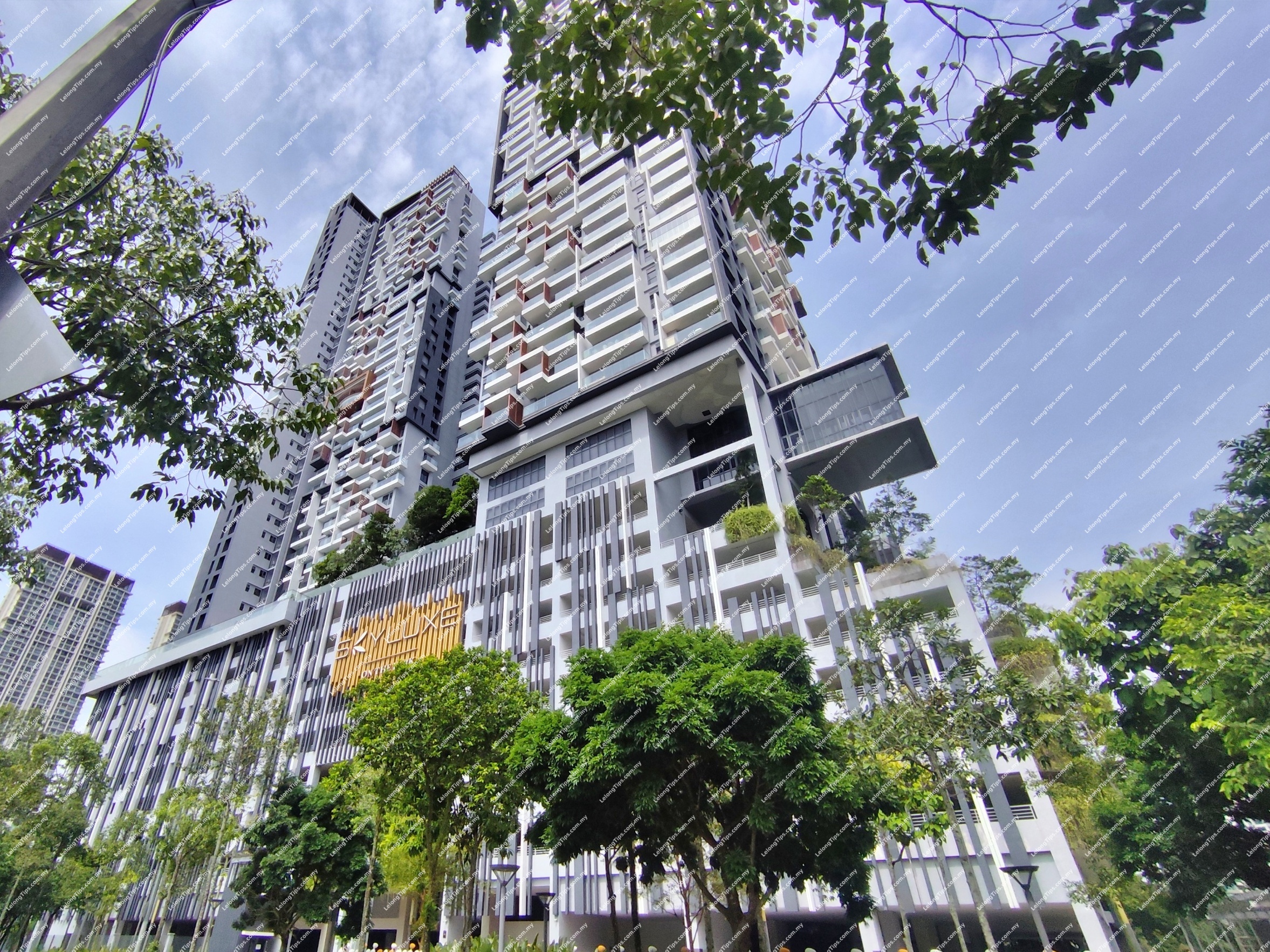 Service Apartment