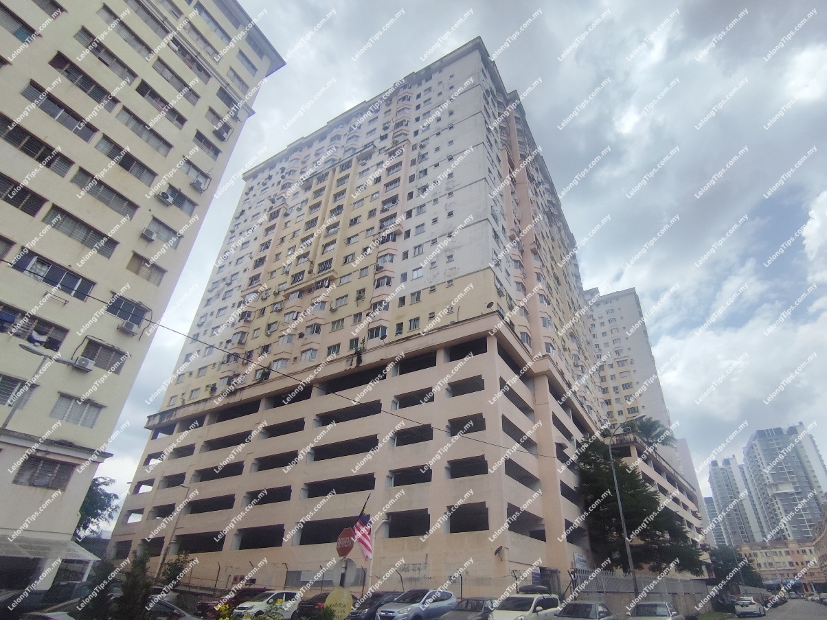 [5 min to Serdang Raya Utara MRT Station] Apartment [7 min to The Mines Shopping Mall]
