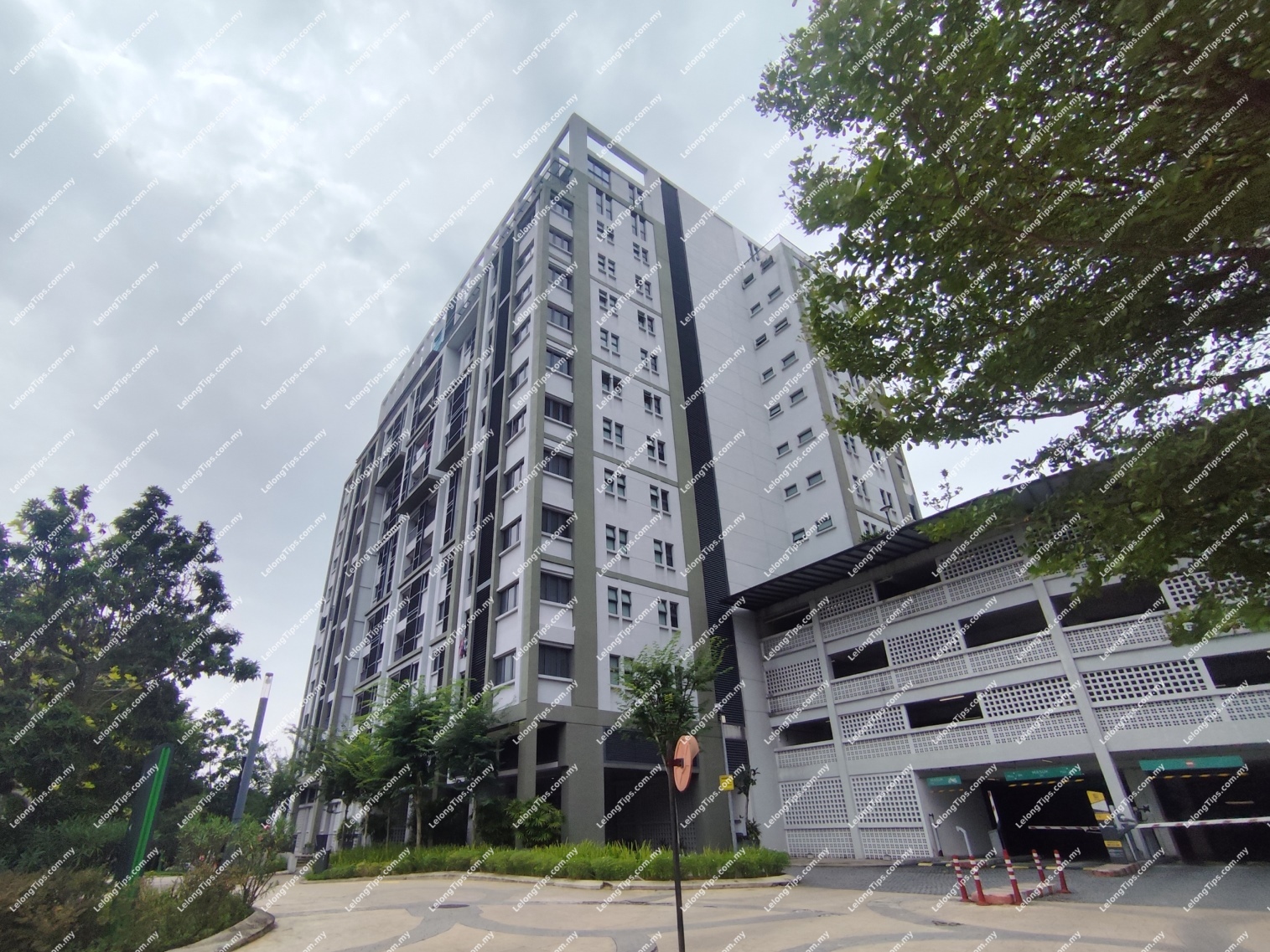 Service Apartment