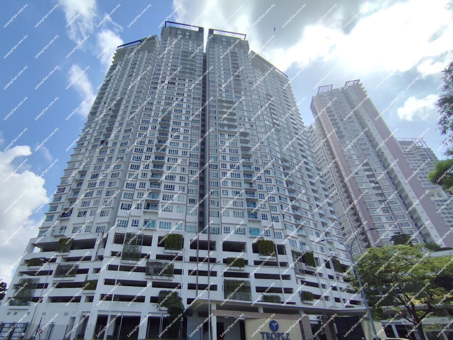 Service Apartment