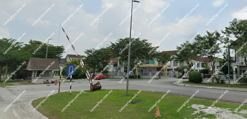 2.5 Storey Terrace House
