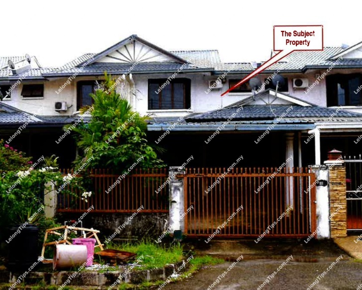 2.5 Storey Terrace House