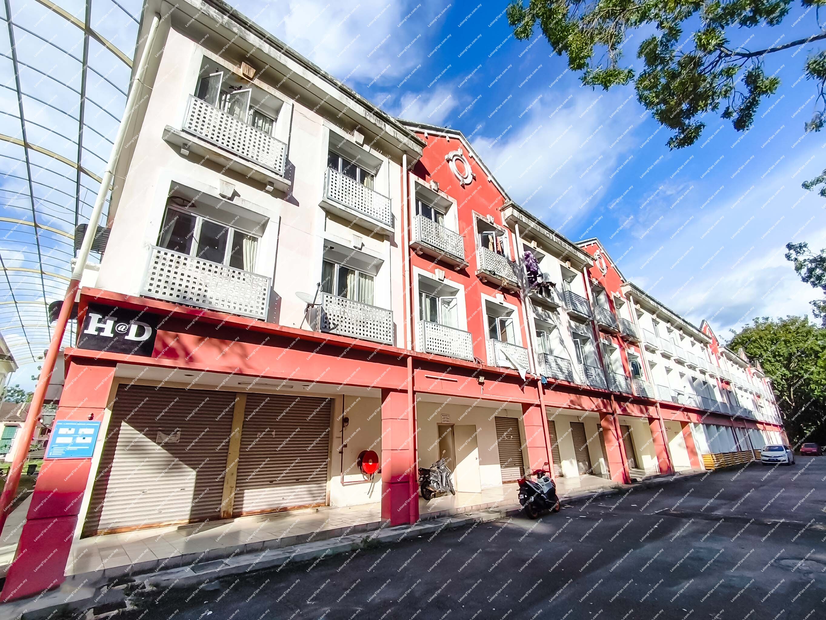 Service Apartment