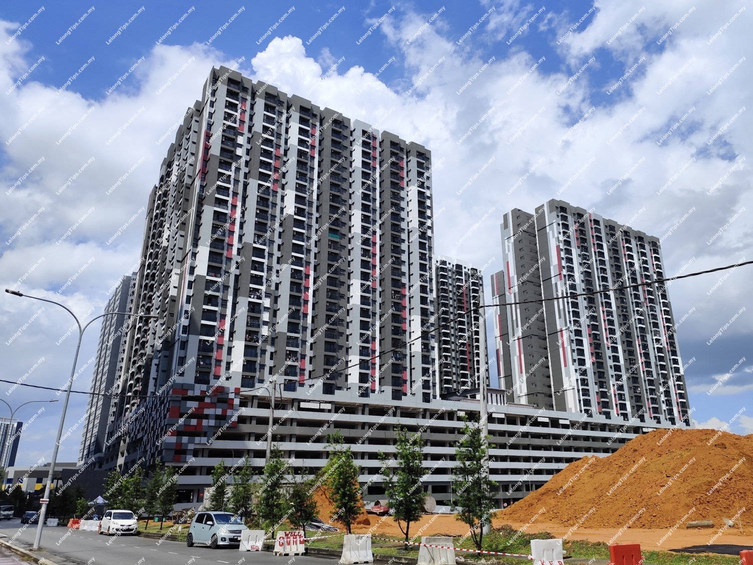 [5 min to Kajang 2 KTM Station] Service Apartment [8 min to ECONSAVE Bangi]
