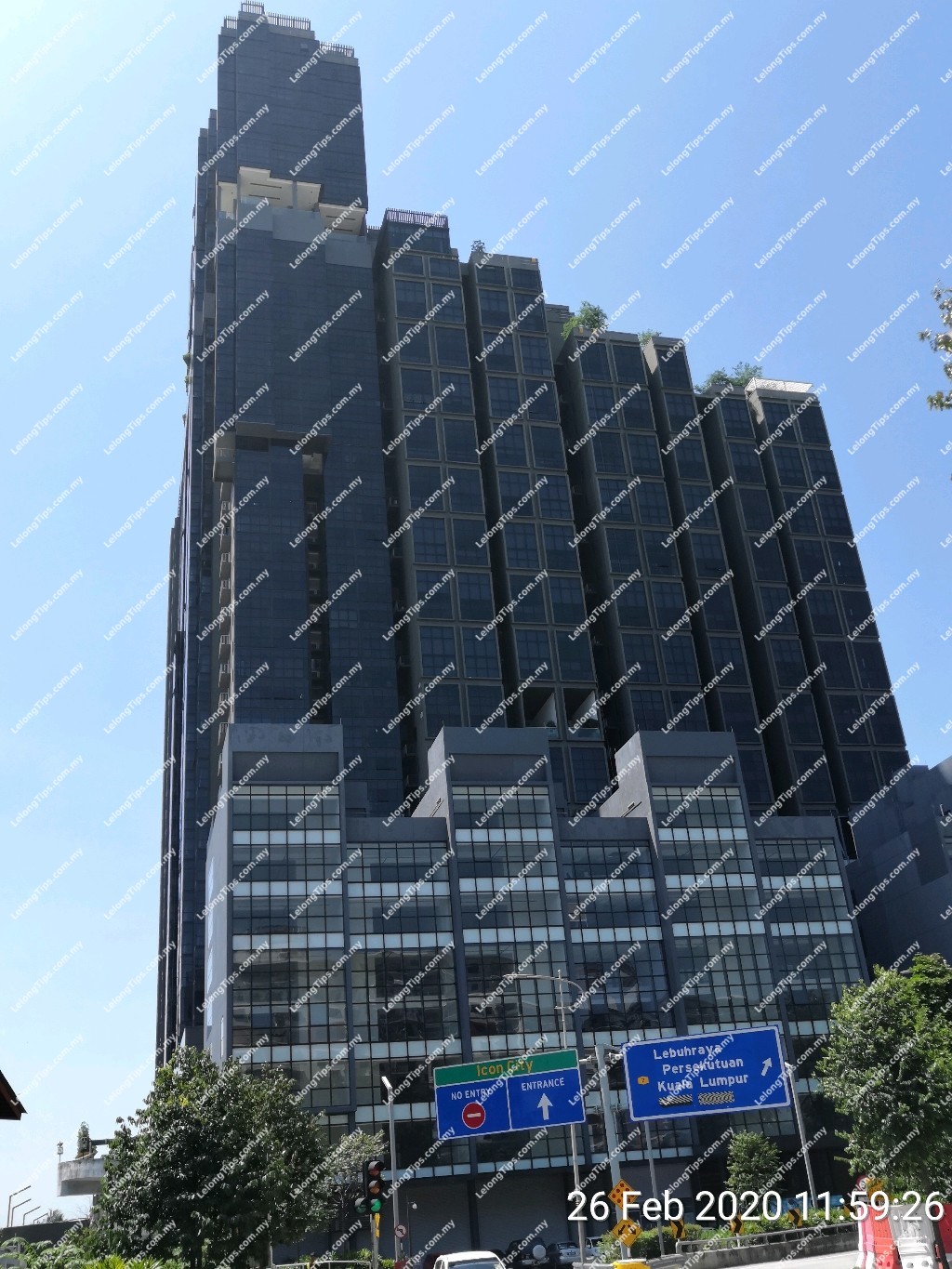 Duplex Unit Duplex SOVO [Facing main road; 7 min to Setia Jaya KTM Station; 10 min to Bandar Sunway]