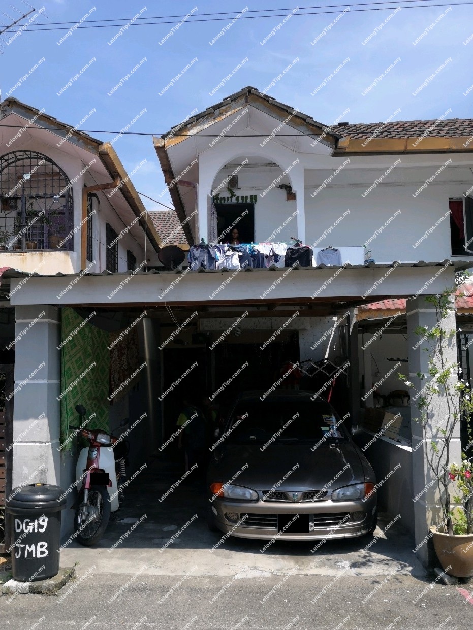 Town House (Lower Unit) [6 min walk to SK Kajang Utama & SMK Kajang Utama; 7 min to Kajang MRT Station]
