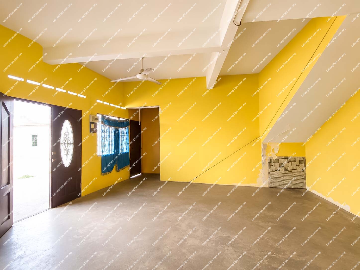[Vacant unit; Suitable for homestay services] 2 Storey Terrace House [3 min to Berjaya Megamall Kuantan, 5 min to Kuantan Parade & Kuantan River Cruise]
