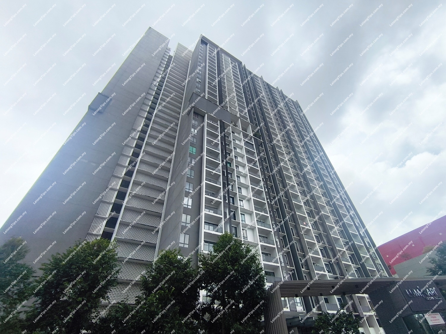Service Apartment